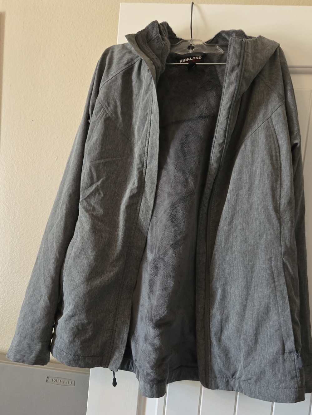 Kirkland Signature Men’s Gray Hooded Puffer Jacket